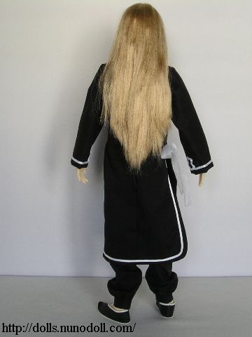 Long blond mane